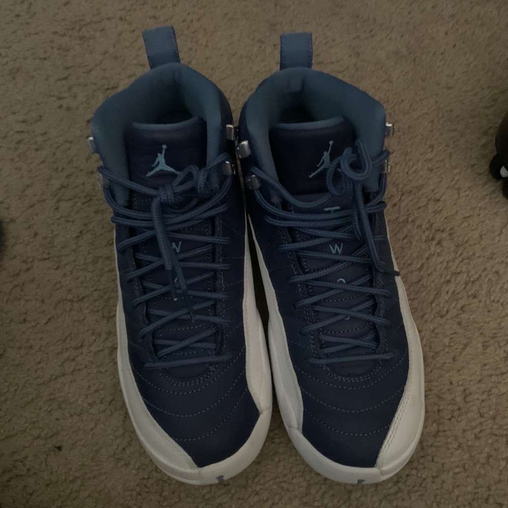 Jordan 12 indigo